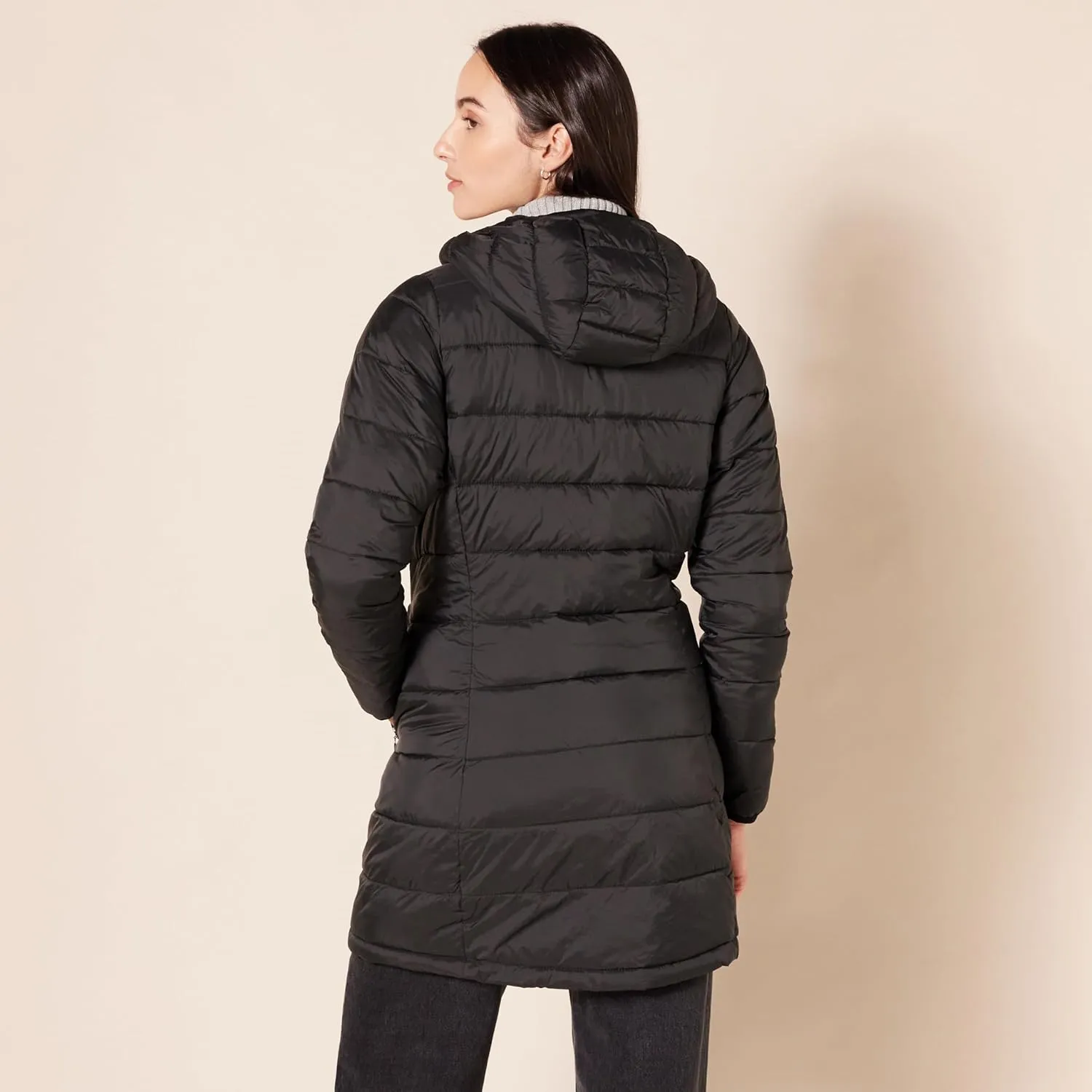 Amazon Essentials Women's Lightweight Water-Resistant Packable Hooded Puffer Coat (Available in Plus Size)