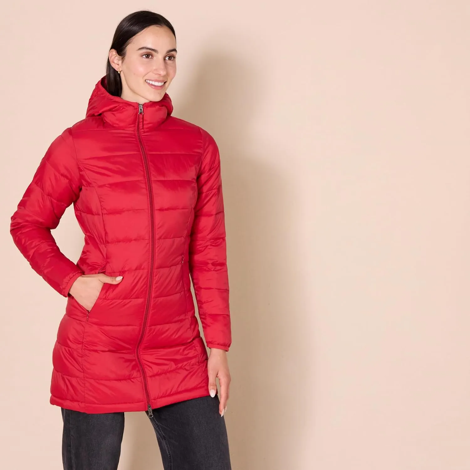 Amazon Essentials Women's Lightweight Water-Resistant Packable Hooded Puffer Coat (Available in Plus Size)