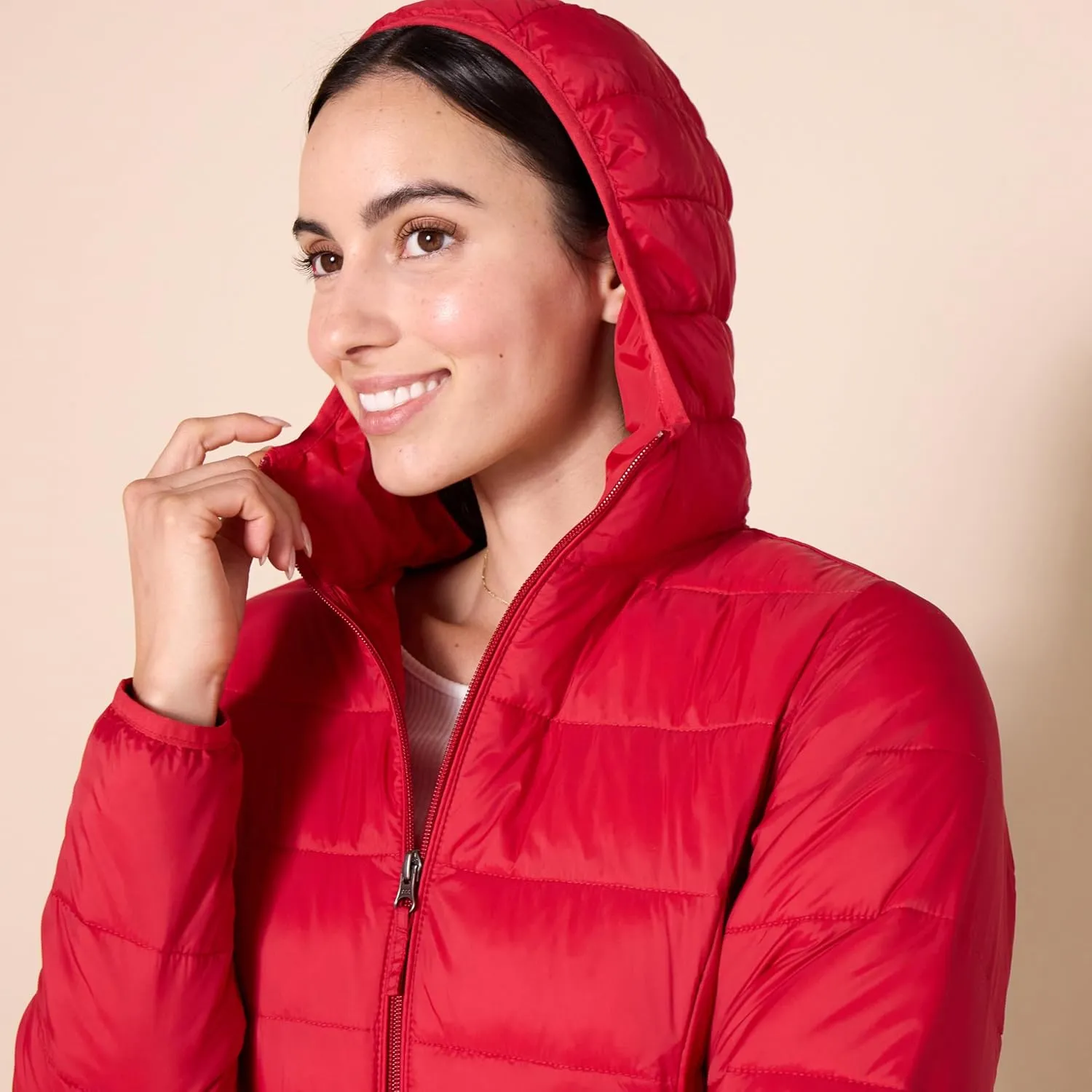 Amazon Essentials Women's Lightweight Water-Resistant Packable Hooded Puffer Coat (Available in Plus Size)