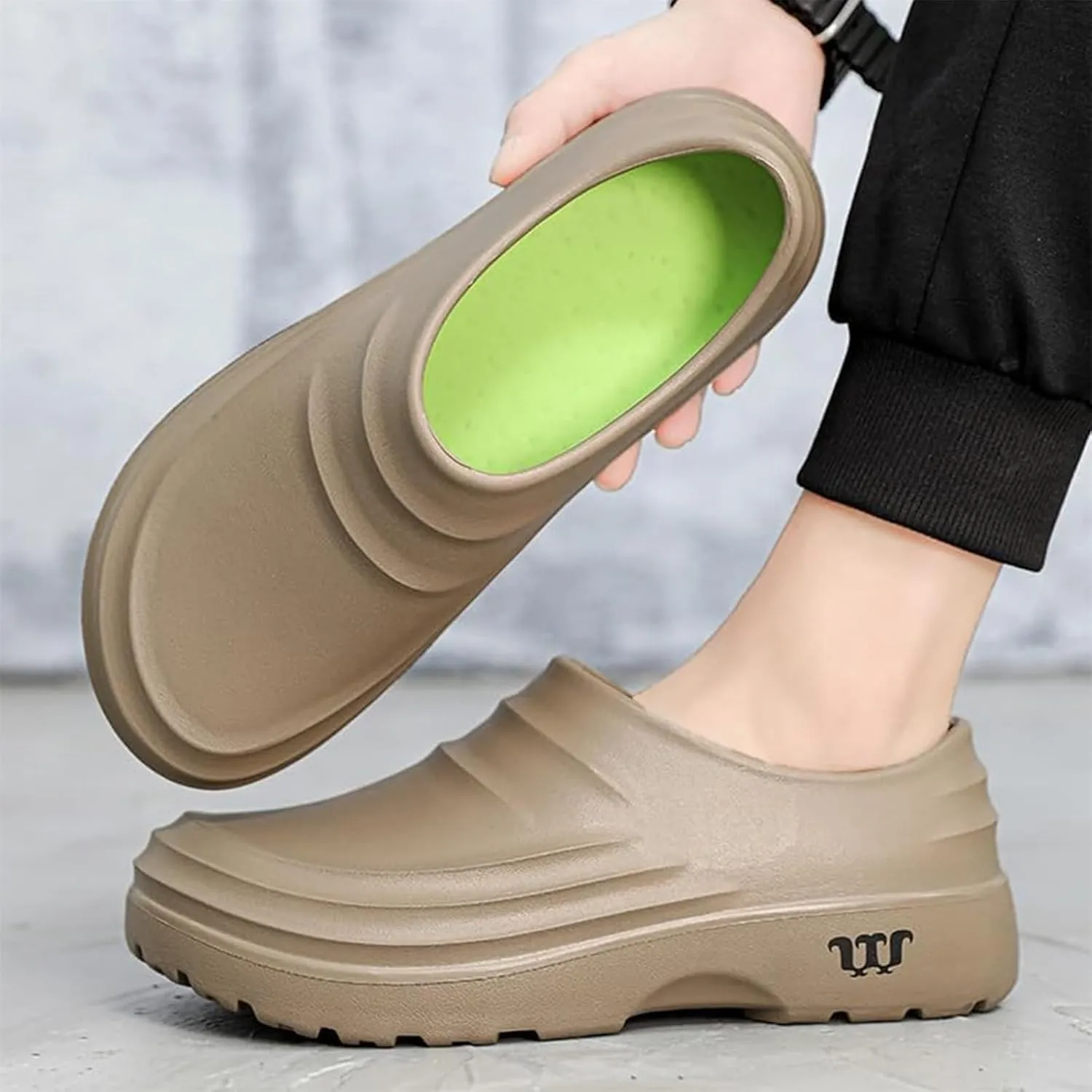 Armadillo Clogs Nurse Shoes for Women Men Comfortable Non Slip Work Chef Ideal Healthcare Kitchen Food Service Waterproof Safety Oil Resistant Unisex Non-Slip Clogs Breathable Lightweight