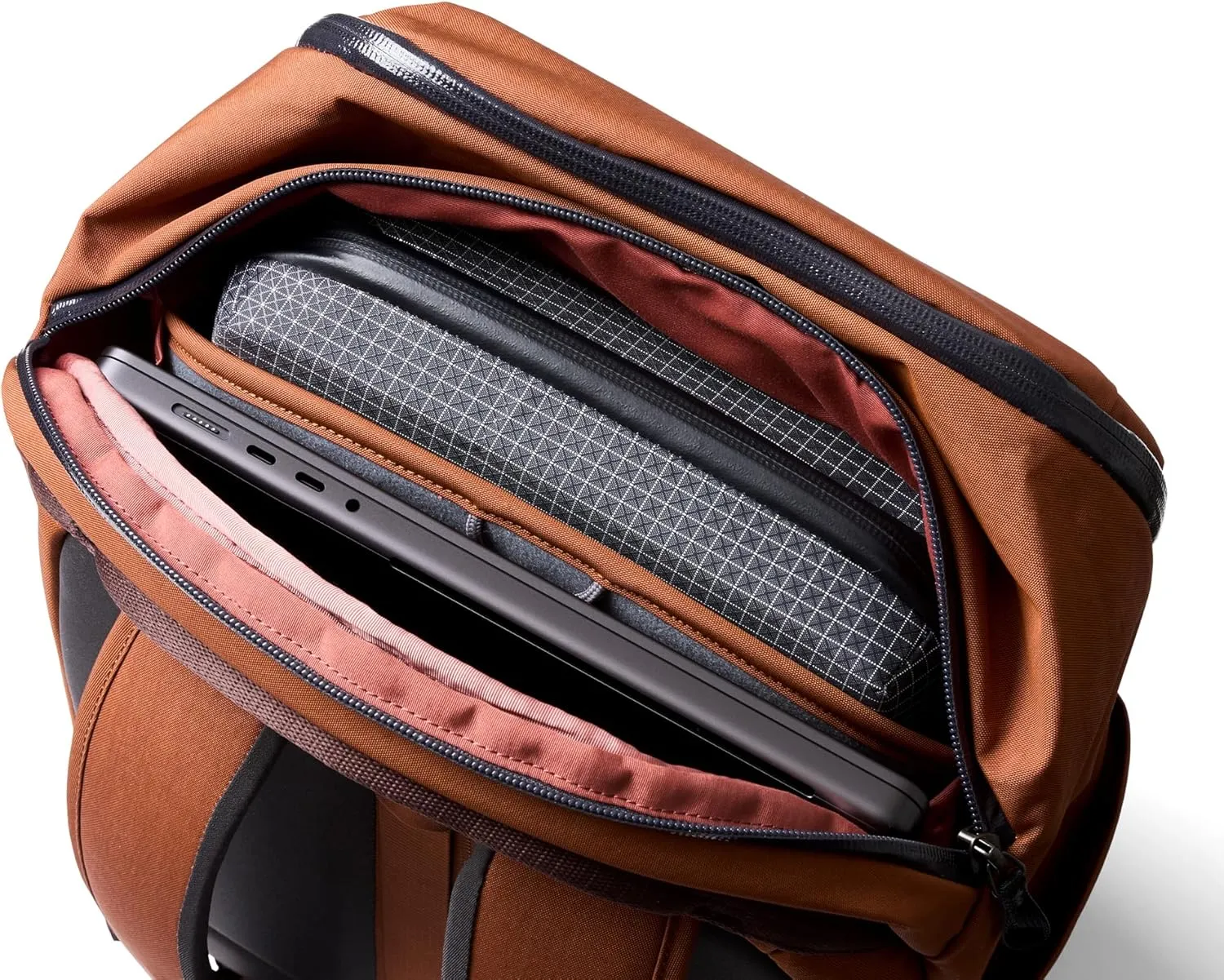 Bellroy Transit Workpack (26 liters, laptops up to 16, tech accessories, gym gear, shoes, water bottle, daily essentials) - Bronze