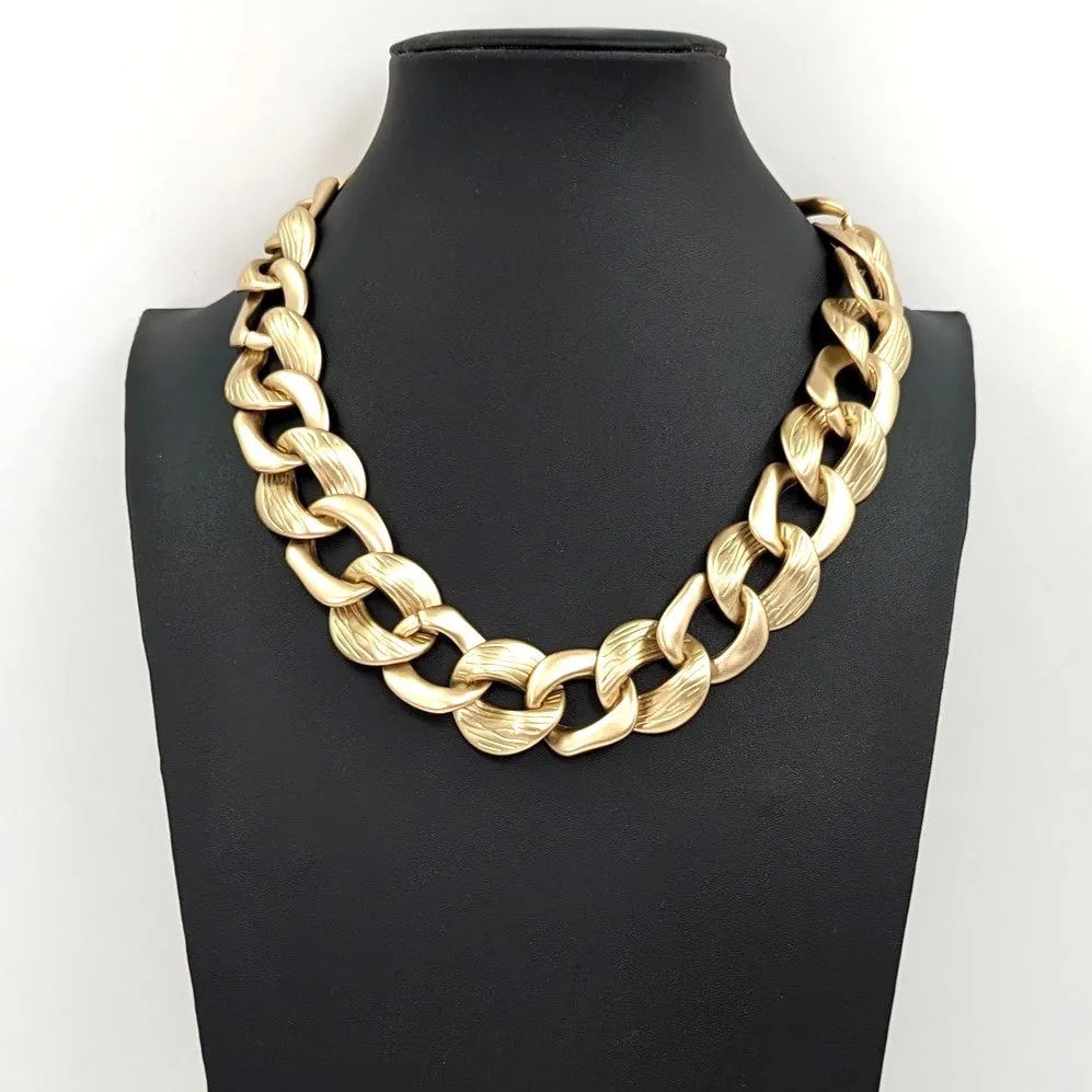 Flat resin chain link statement necklace