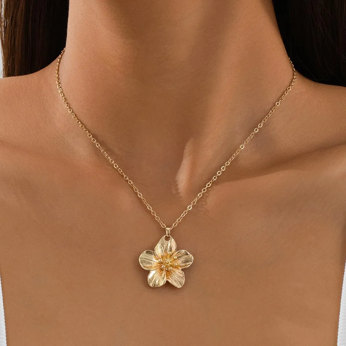 Flower Necklace for Women Flower Layered Necklaces Trendy Statement Necklace Floral