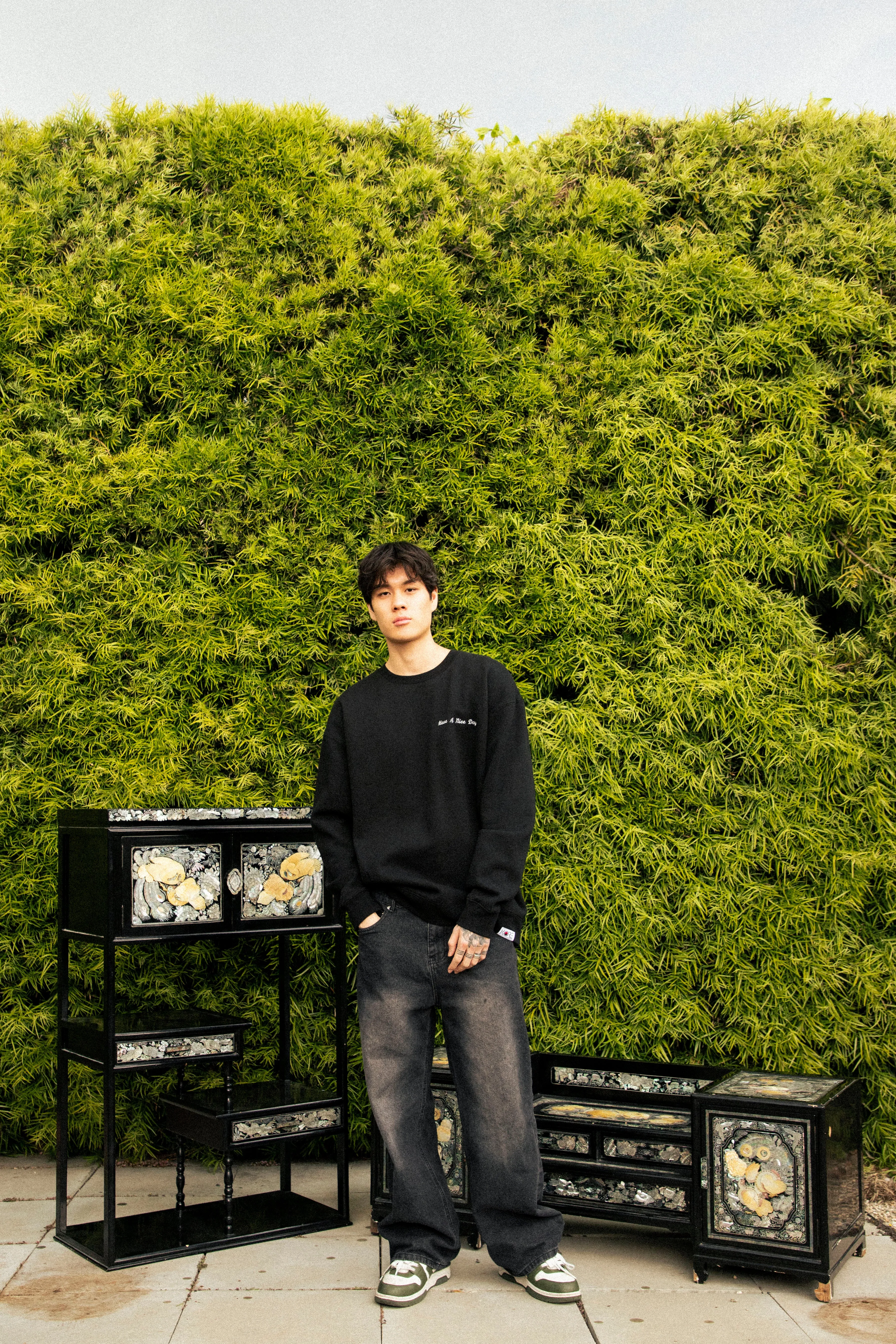HAVE A NICE DAY CREWNECK (BLACK)