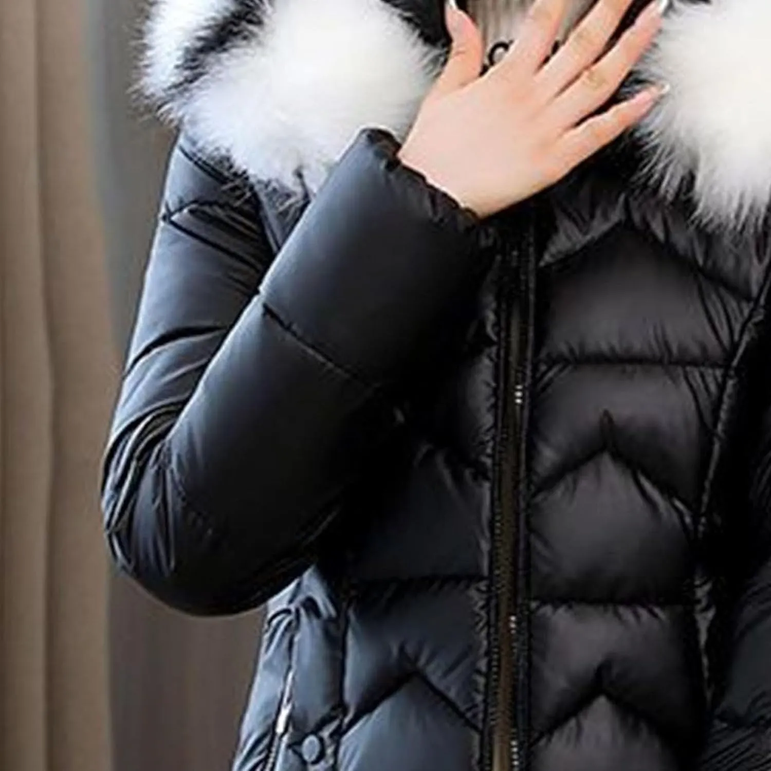 JEsilunmaMY Winter Shiny Short Down Coat for Women Fashion Thicken Crop Puffer Jacket with Fur Hood Warm Cotton Padded Coat
