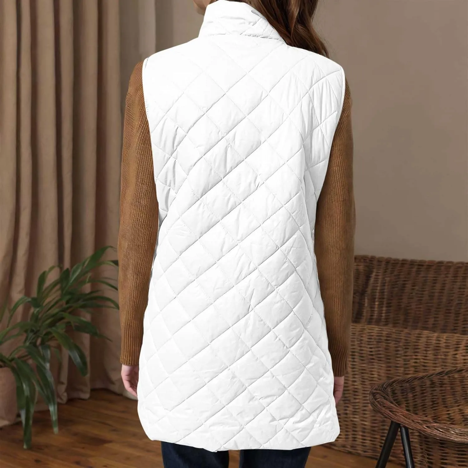 Long Puffer Vest Women Lightweight Quilted Sleeveless Stand Collar Zip Up Puffy Jacket with Pockets Winter Outerwear