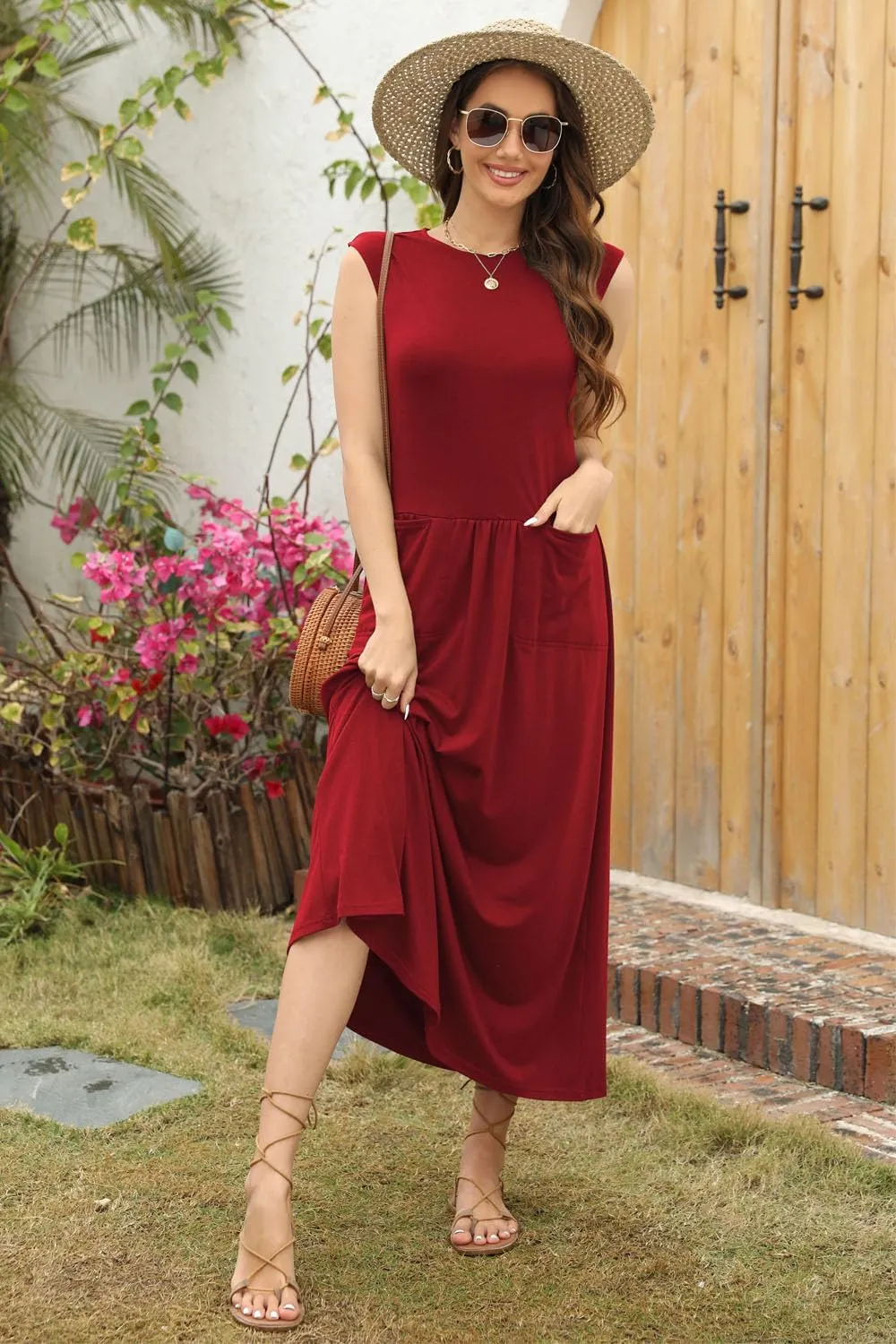 Naggoo Womens Sleeveless Maxi Dress Summer Casual Crewneck Tank Long Dreses with Pocket Vacation Beach Sundress