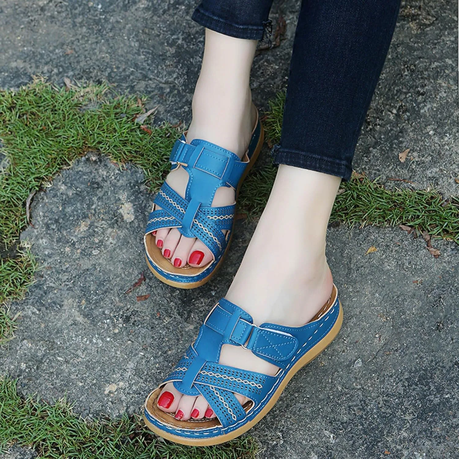 SuanlaTDS Orthopedic Sandals for Women Summer Comfortable Wedge Platform Walking Sandals with Arch Support Casual Outdoor Flat Open Toe Low Heels Wedges Slip On Slide Sandals Slippers