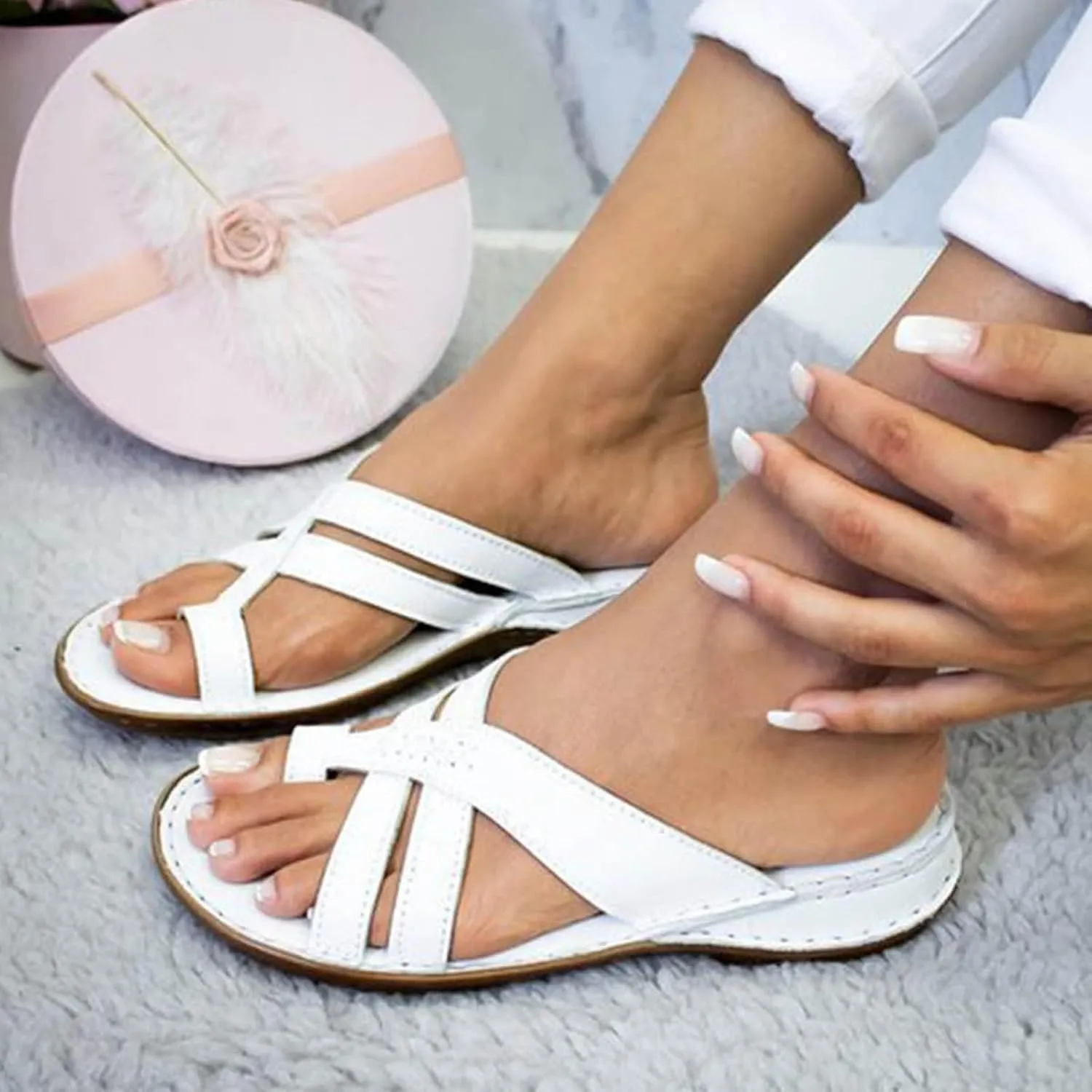 SuanlaTDS Wedge Sandals for Women Orthopedic Flip Flops 2025 Comfortable Arch Support Crisscross Open Toe Thong Slip On Slides Dressy Summer Outdoor Beach Shoes Low Heels Slide Sandal