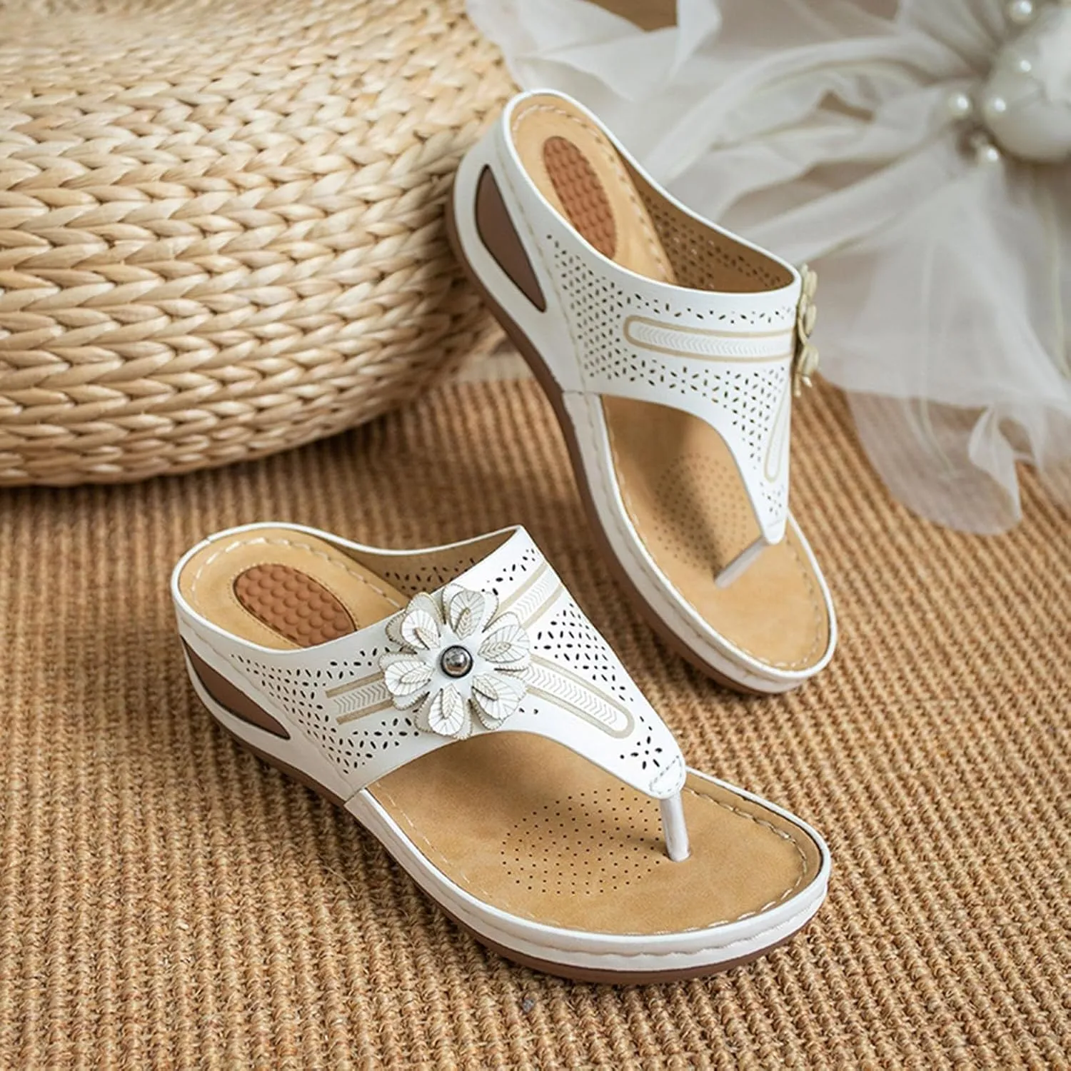 SuanlaTDS Women's Platform Sandals with Arch Support Comfortable Wedge Open Toe Thong Orthopedic Sandals Low Heels Thick Soles Summer Casual Boho Flat Outdoor Slip On Slide Sandals
