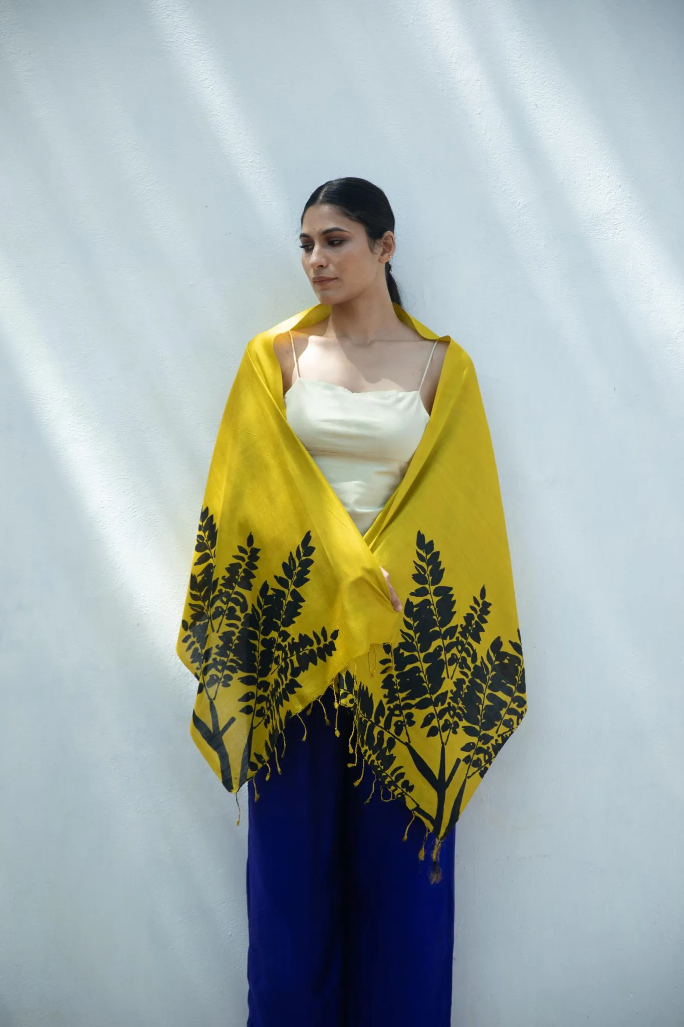 The 'Bada Patta' Eri Silk Scarf