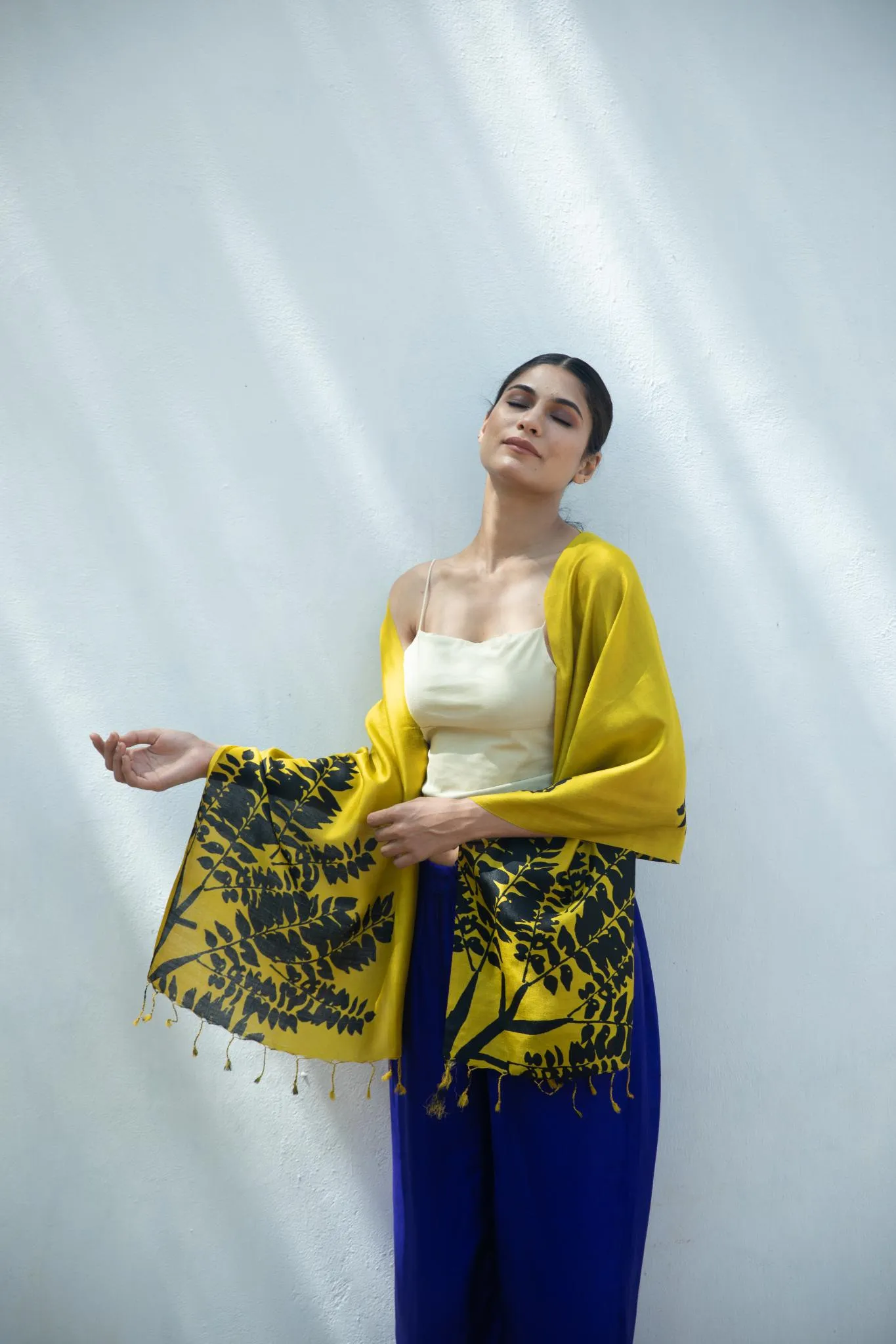 The 'Bada Patta' Eri Silk Scarf
