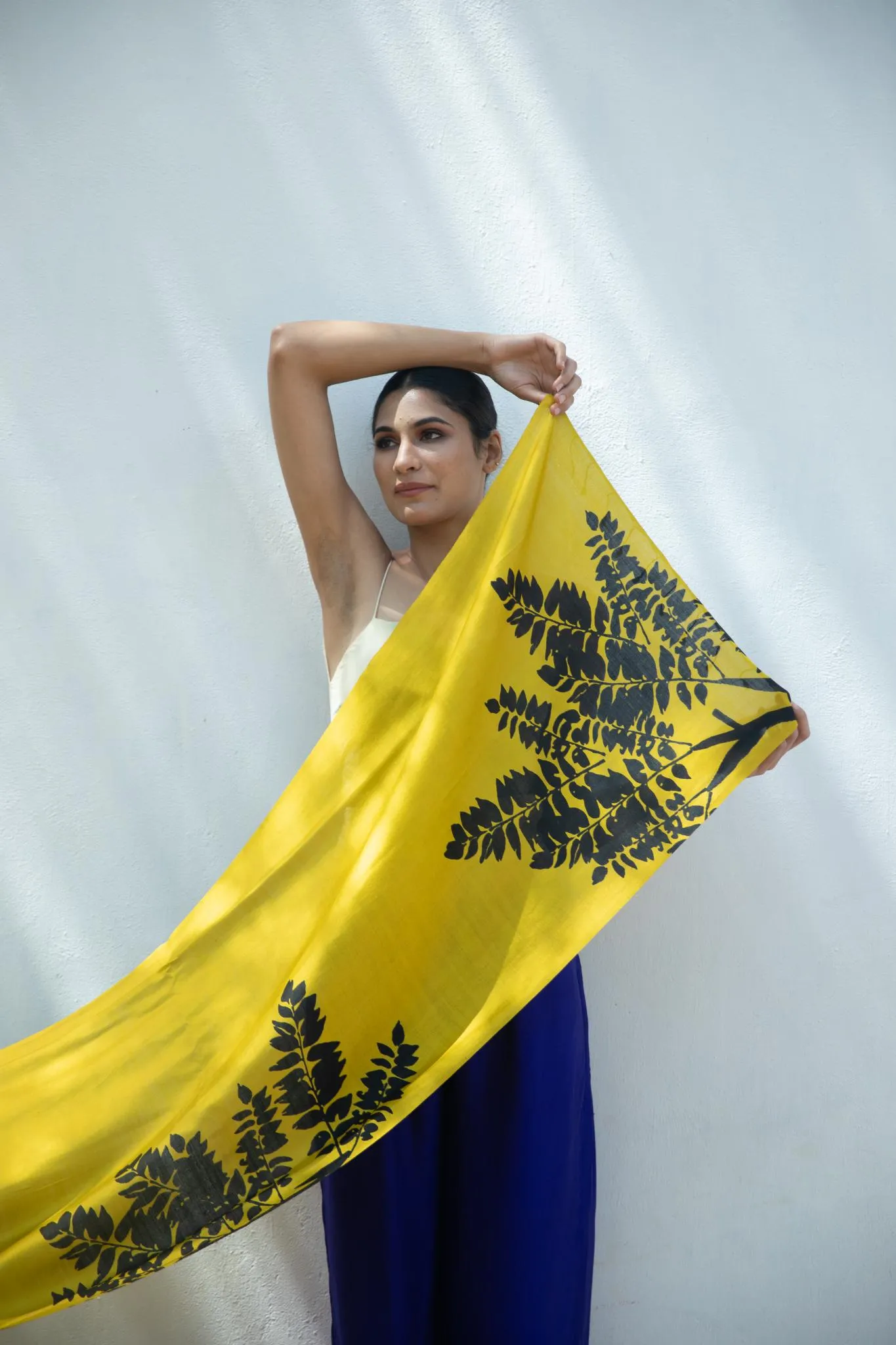 The 'Bada Patta' Eri Silk Scarf