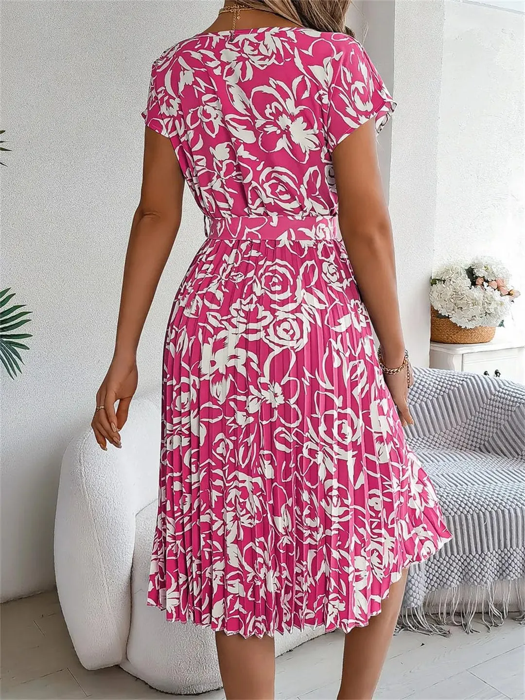 Women Floral Short Sleeve O-Neck Pleated Mini Dress with Sashes Casual Slim Fit Bohemian Dress