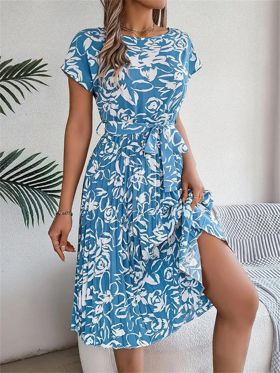 Women Floral Short Sleeve O-Neck Pleated Mini Dress with Sashes Casual Slim Fit Bohemian Dress