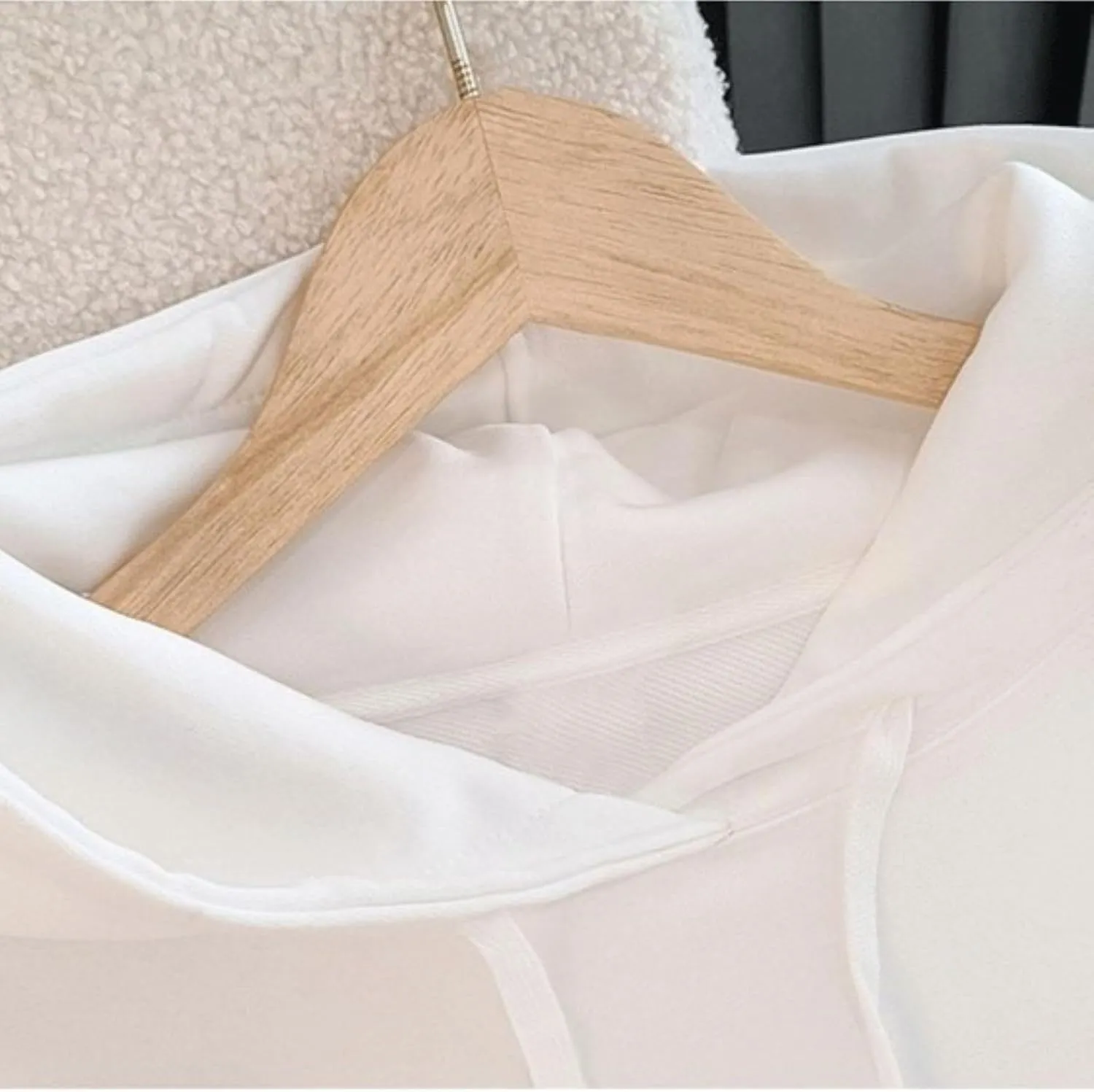 Women's Hoodies Pullover Cute Heart Sweatshirts Long Sleeve Tops with Pockets Loose Hooded Oversized Outerwear